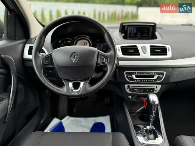 Серый Рено Меган, объемом двигателя 1.5 л и пробегом 198 тыс. км за 8499 $, фото 23 на Automoto.ua