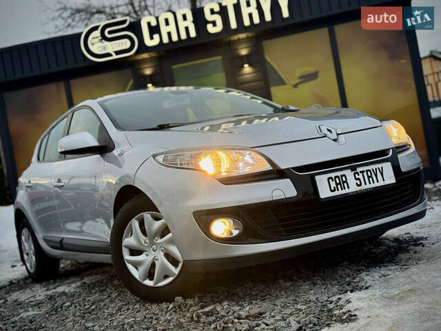 Серый Рено Меган, объемом двигателя 1.5 л и пробегом 249 тыс. км за 6999 $, фото 12 на Automoto.ua
