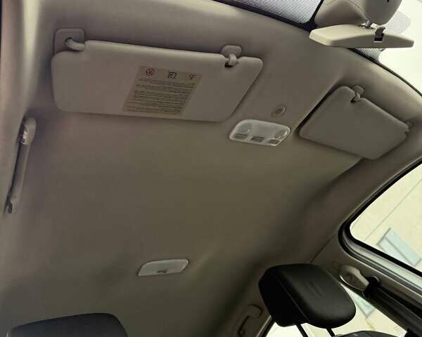 Серый Рено Меган, объемом двигателя 1.5 л и пробегом 237 тыс. км за 7550 $, фото 15 на Automoto.ua