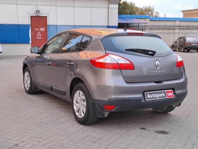 Серый Рено Меган, объемом двигателя 1.6 л и пробегом 52 тыс. км за 8990 $, фото 4 на Automoto.ua
