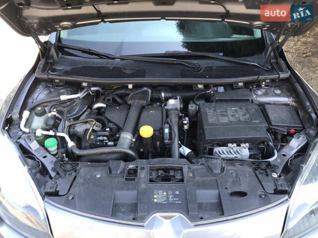 Серый Рено Меган, объемом двигателя 1.46 л и пробегом 400 тыс. км за 6700 $, фото 9 на Automoto.ua