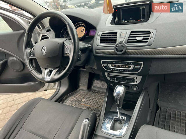 Серый Рено Меган, объемом двигателя 1.5 л и пробегом 228 тыс. км за 7690 $, фото 39 на Automoto.ua