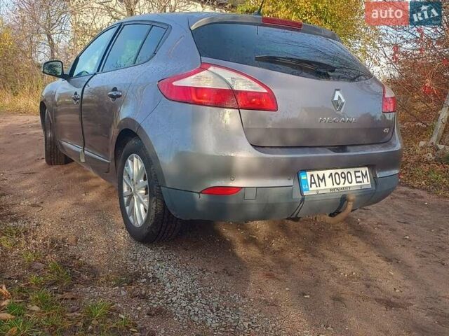 Сірий Рено Меган, об'ємом двигуна 1.5 л та пробігом 259 тис. км за 8500 $, фото 2 на Automoto.ua