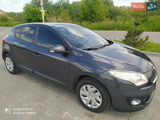 Серый Рено Меган, объемом двигателя 1.5 л и пробегом 226 тыс. км за 8300 $, фото 8 на Automoto.ua