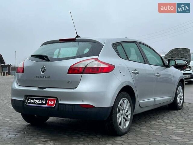 Серый Рено Меган, объемом двигателя 1.5 л и пробегом 228 тыс. км за 7690 $, фото 7 на Automoto.ua