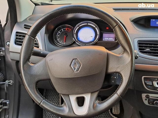 Серый Рено Меган, объемом двигателя 1.6 л и пробегом 52 тыс. км за 8990 $, фото 18 на Automoto.ua
