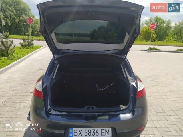 Серый Рено Меган, объемом двигателя 1.5 л и пробегом 226 тыс. км за 8300 $, фото 63 на Automoto.ua