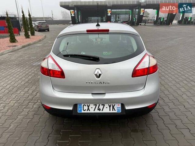 Серый Рено Меган, объемом двигателя 1.5 л и пробегом 237 тыс. км за 7550 $, фото 8 на Automoto.ua
