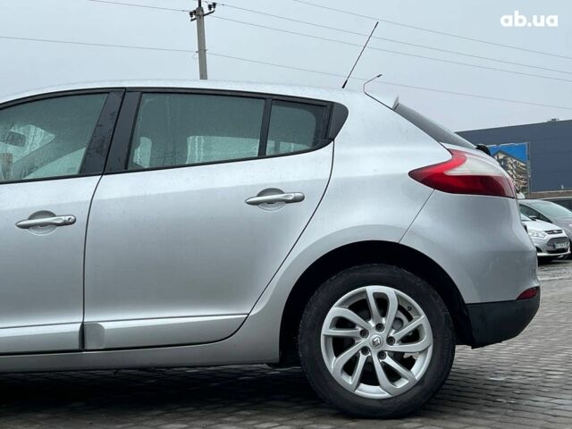 Серый Рено Меган, объемом двигателя 1.5 л и пробегом 228 тыс. км за 7690 $, фото 4 на Automoto.ua