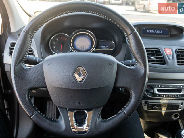 Серый Рено Меган, объемом двигателя 1.46 л и пробегом 113 тыс. км за 8500 $, фото 10 на Automoto.ua