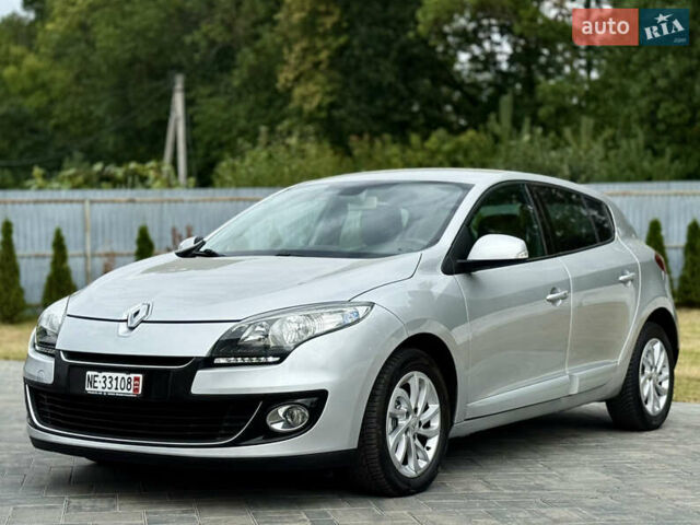 Рено Меган 2013 в Луцке на Automoto.ua Серый Рено Меган, объемом двигателя 1.5 л и пробегом 198 тыс. км за 8699 $, фото 3 на Automoto.ua