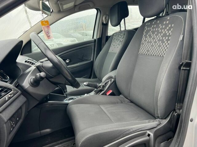 Серый Рено Меган, объемом двигателя 1.5 л и пробегом 228 тыс. км за 7690 $, фото 17 на Automoto.ua