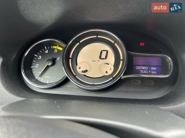 Серый Рено Меган, объемом двигателя 1.5 л и пробегом 207 тыс. км за 8700 $, фото 6 на Automoto.ua