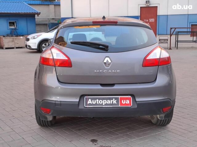Серый Рено Меган, объемом двигателя 1.6 л и пробегом 52 тыс. км за 8990 $, фото 5 на Automoto.ua