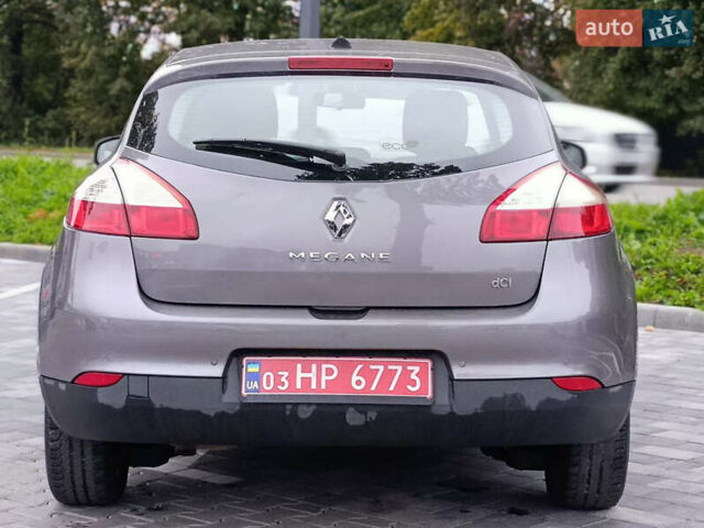 Серый Рено Меган, объемом двигателя 1.5 л и пробегом 207 тыс. км за 7700 $, фото 6 на Automoto.ua