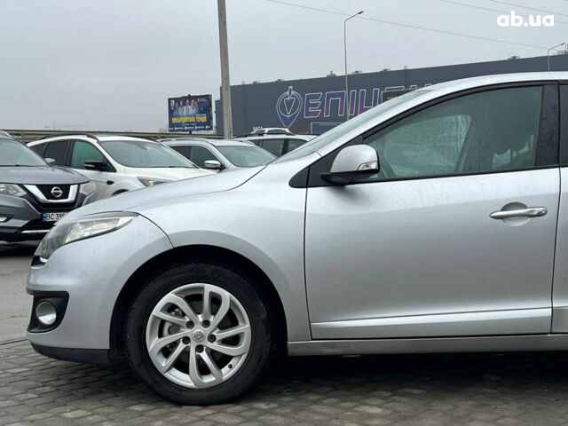 Серый Рено Меган, объемом двигателя 1.5 л и пробегом 228 тыс. км за 7690 $, фото 2 на Automoto.ua