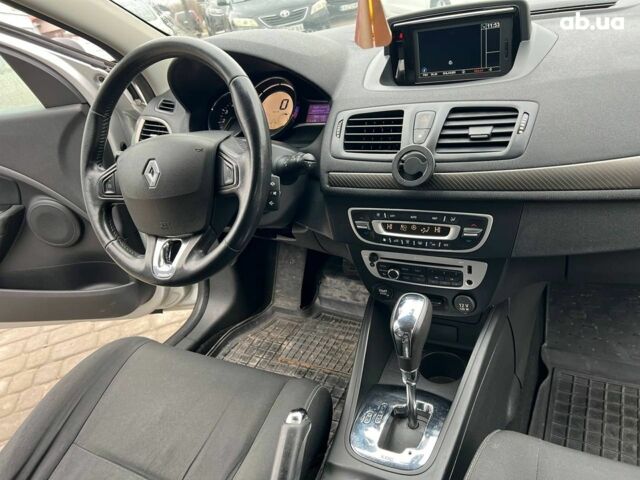 Серый Рено Меган, объемом двигателя 1.5 л и пробегом 228 тыс. км за 7690 $, фото 39 на Automoto.ua