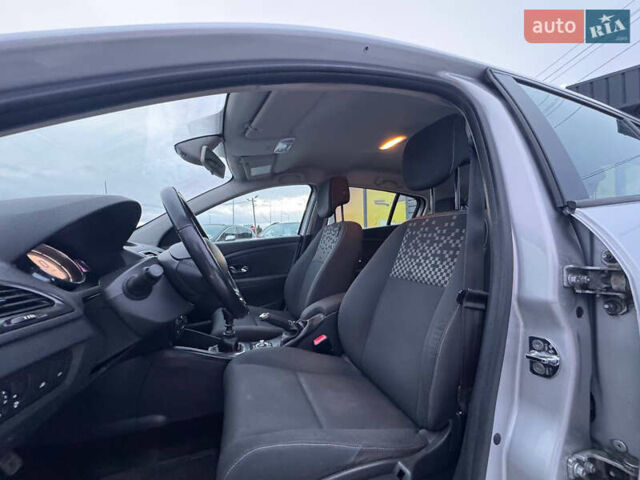 Серый Рено Меган, объемом двигателя 1.5 л и пробегом 249 тыс. км за 6999 $, фото 36 на Automoto.ua