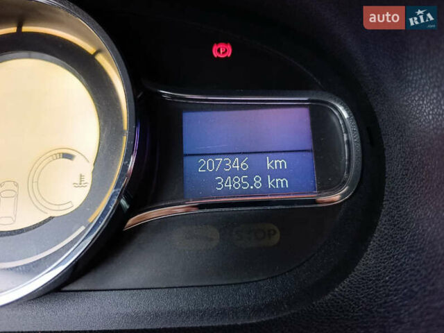 Серый Рено Меган, объемом двигателя 1.5 л и пробегом 207 тыс. км за 7700 $, фото 14 на Automoto.ua