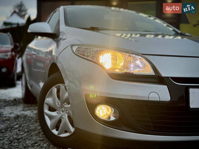 Серый Рено Меган, объемом двигателя 1.5 л и пробегом 249 тыс. км за 6999 $, фото 13 на Automoto.ua