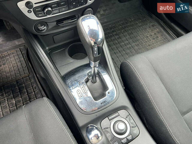 Серый Рено Меган, объемом двигателя 1.5 л и пробегом 228 тыс. км за 7690 $, фото 30 на Automoto.ua