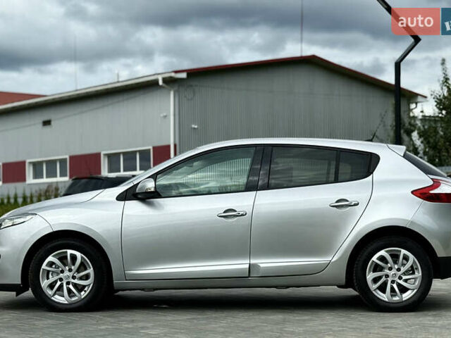 Сірий Рено Меган, об'ємом двигуна 1.5 л та пробігом 198 тис. км за 8599 $, фото 4 на Automoto.ua