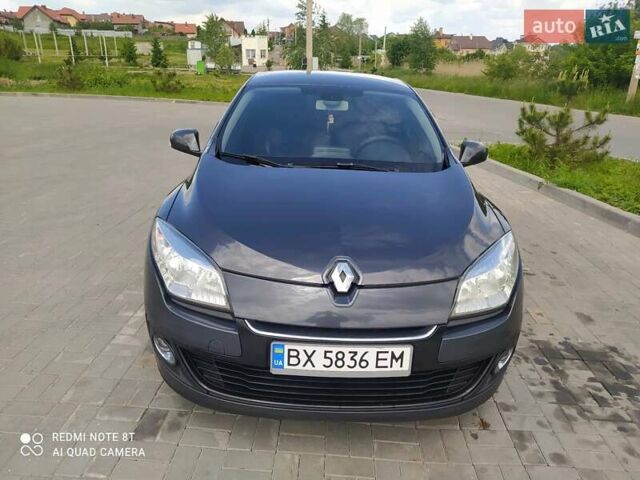 Серый Рено Меган, объемом двигателя 1.5 л и пробегом 226 тыс. км за 8300 $, фото 13 на Automoto.ua