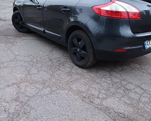 Серый Рено Меган, объемом двигателя 1.5 л и пробегом 290 тыс. км за 6500 $, фото 4 на Automoto.ua