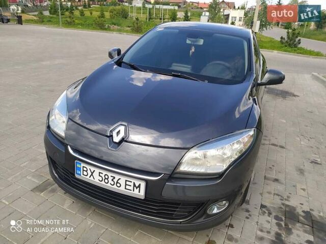 Серый Рено Меган, объемом двигателя 1.5 л и пробегом 226 тыс. км за 8300 $, фото 34 на Automoto.ua
