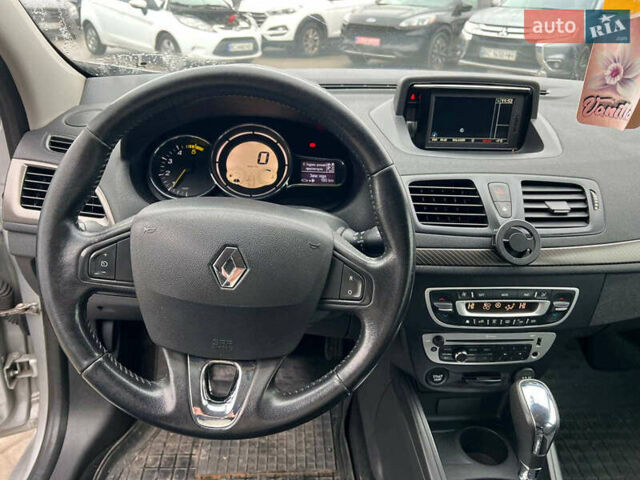 Серый Рено Меган, объемом двигателя 1.5 л и пробегом 228 тыс. км за 7690 $, фото 21 на Automoto.ua