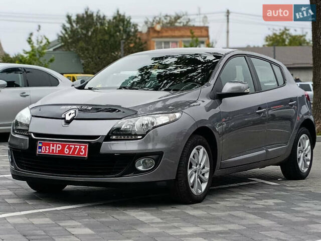 Серый Рено Меган, объемом двигателя 1.5 л и пробегом 207 тыс. км за 7700 $, фото 2 на Automoto.ua