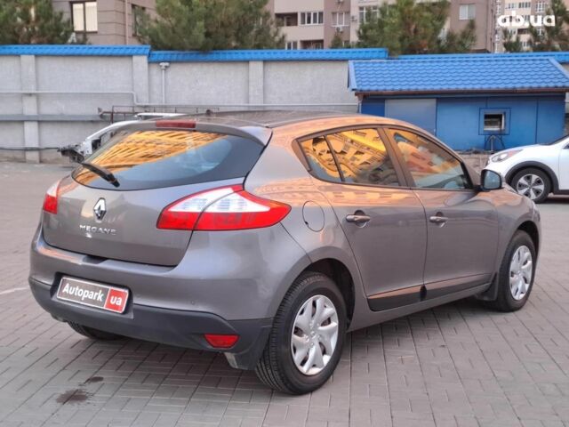 Серый Рено Меган, объемом двигателя 1.6 л и пробегом 52 тыс. км за 8990 $, фото 6 на Automoto.ua