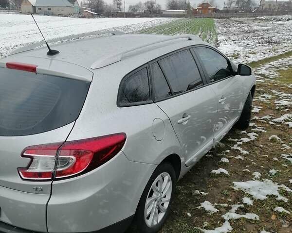 Серый Рено Меган, объемом двигателя 1.5 л и пробегом 220 тыс. км за 9000 $, фото 4 на Automoto.ua