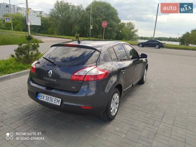 Серый Рено Меган, объемом двигателя 1.5 л и пробегом 226 тыс. км за 8300 $, фото 19 на Automoto.ua
