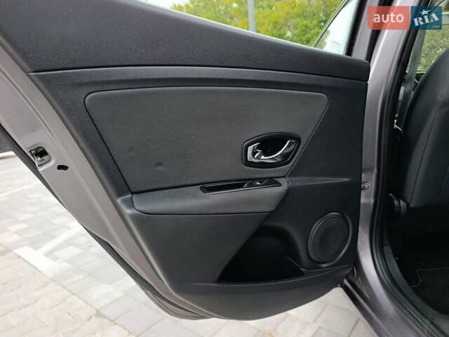 Серый Рено Меган, объемом двигателя 1.5 л и пробегом 207 тыс. км за 7700 $, фото 17 на Automoto.ua