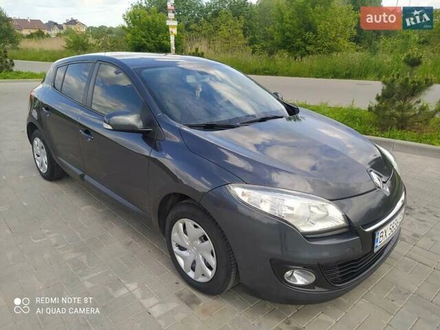 Серый Рено Меган, объемом двигателя 1.5 л и пробегом 226 тыс. км за 8300 $, фото 12 на Automoto.ua