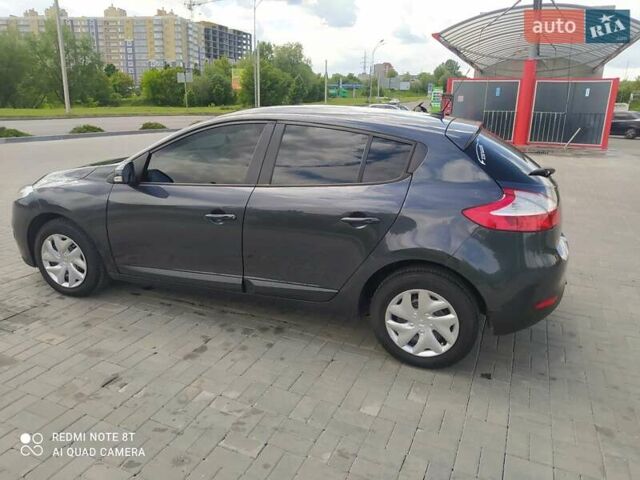 Серый Рено Меган, объемом двигателя 1.5 л и пробегом 226 тыс. км за 8300 $, фото 21 на Automoto.ua