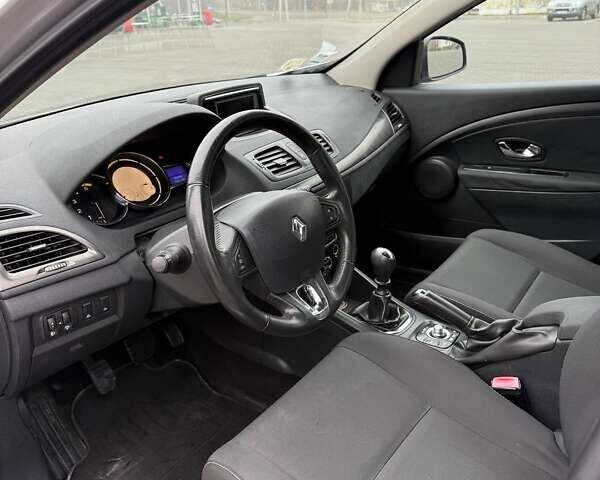 Серый Рено Меган, объемом двигателя 1.5 л и пробегом 237 тыс. км за 7550 $, фото 42 на Automoto.ua