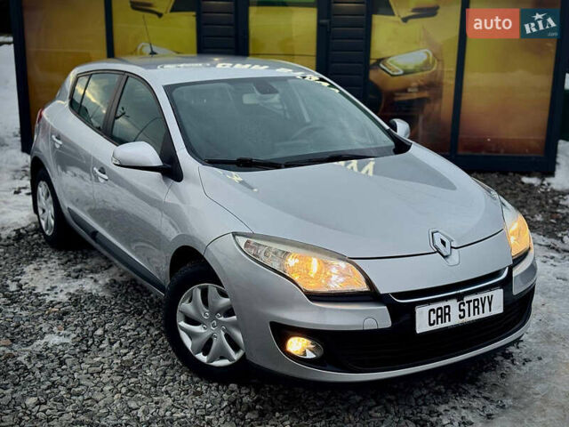 Серый Рено Меган, объемом двигателя 1.5 л и пробегом 249 тыс. км за 6999 $, фото 11 на Automoto.ua