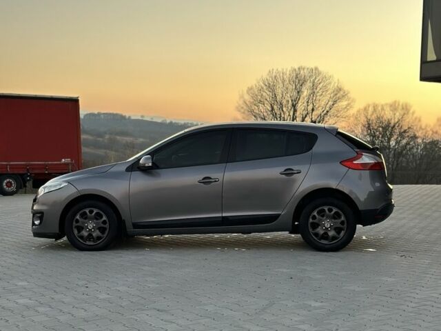 Серый Рено Меган, объемом двигателя 1.5 л и пробегом 276 тыс. км за 6950 $, фото 2 на Automoto.ua