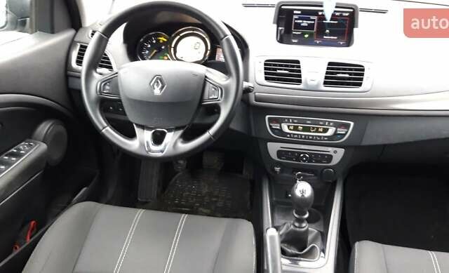 Серый Рено Меган, объемом двигателя 1.5 л и пробегом 217 тыс. км за 7555 $, фото 10 на Automoto.ua
