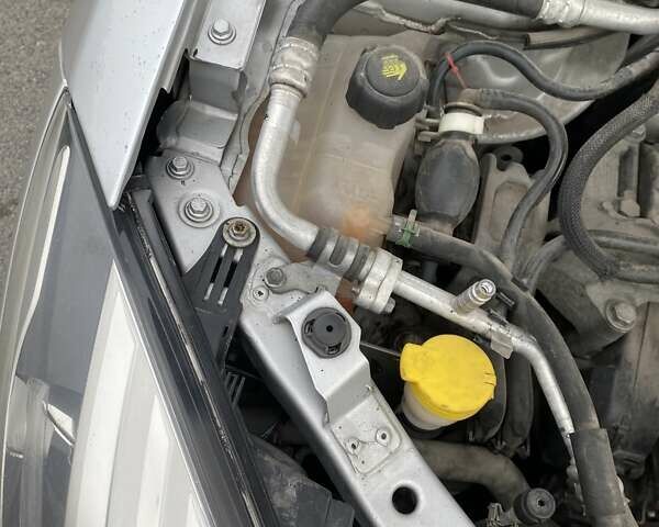 Рено Меган 2014 в Днепре (Днепропетровске) на Automoto.ua Серый Рено Меган, объемом двигателя 1.46 л и пробегом 248 тыс. км за 7500 $, фото 73 на Automoto.ua