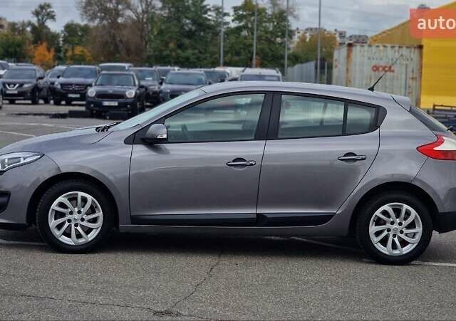 Серый Рено Меган, объемом двигателя 1.6 л и пробегом 264 тыс. км за 7700 $, фото 31 на Automoto.ua