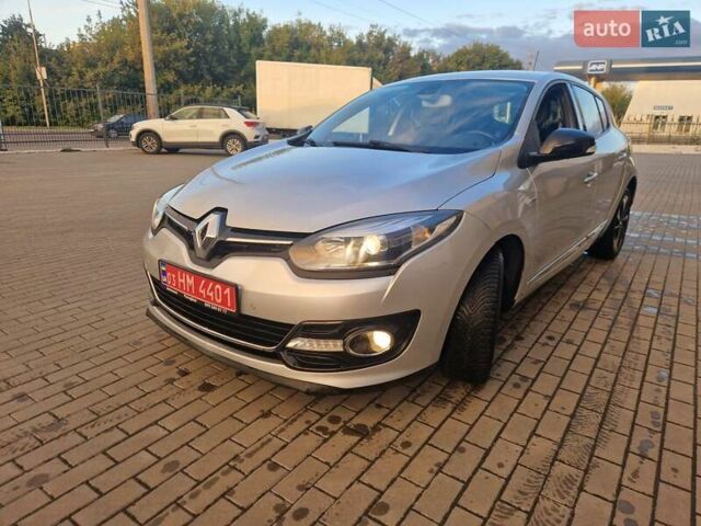 Рено Меган 2014 в Луцке на Automoto.ua Серый Рено Меган, объемом двигателя 1.6 л и пробегом 275 тыс. км за 7800 $, фото 1 на Automoto.ua