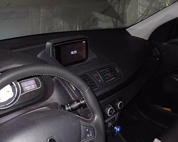 Серый Рено Меган, объемом двигателя 1.5 л и пробегом 146 тыс. км за 7999 $, фото 4 на Automoto.ua