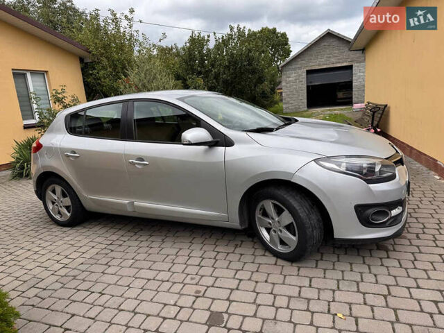 Серый Рено Меган, объемом двигателя 1.5 л и пробегом 246 тыс. км за 8500 $, фото 3 на Automoto.ua