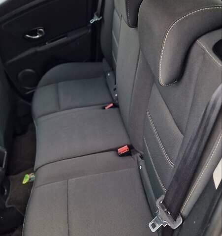 Серый Рено Меган, объемом двигателя 1.6 л и пробегом 264 тыс. км за 7700 $, фото 15 на Automoto.ua