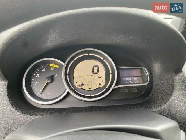 Рено Меган 2014 в Днепре (Днепропетровске) на Automoto.ua Серый Рено Меган, объемом двигателя 1.46 л и пробегом 248 тыс. км за 7500 $, фото 38 на Automoto.ua