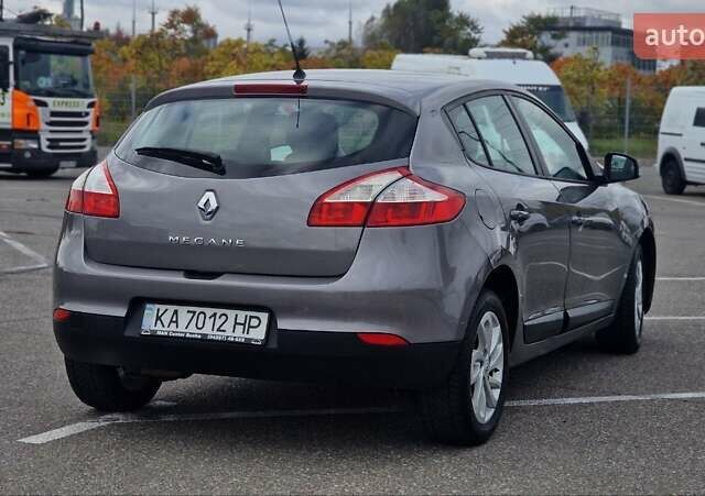 Серый Рено Меган, объемом двигателя 1.6 л и пробегом 264 тыс. км за 7700 $, фото 14 на Automoto.ua