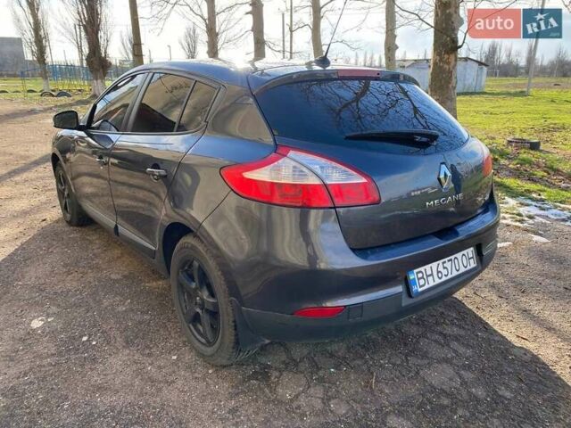 Сірий Рено Меган, об'ємом двигуна 1.5 л та пробігом 160 тис. км за 7500 $, фото 9 на Automoto.ua
